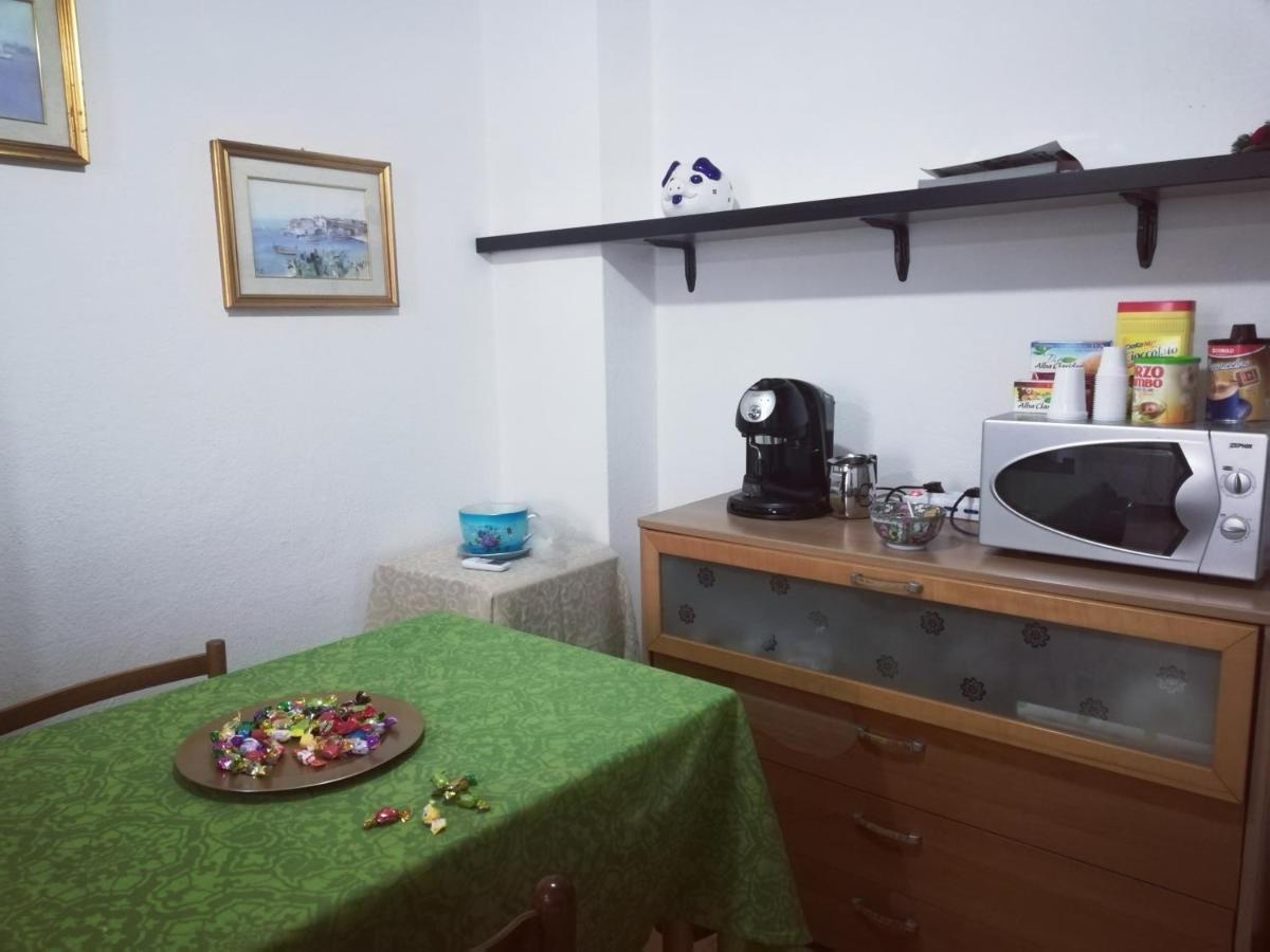 B&B Argentiera 12 Cagliari Exteriör bild